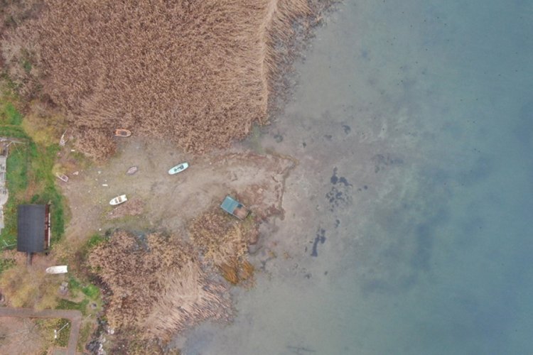 Sapanca G&ouml;l&uuml;'nde korkutan manzara