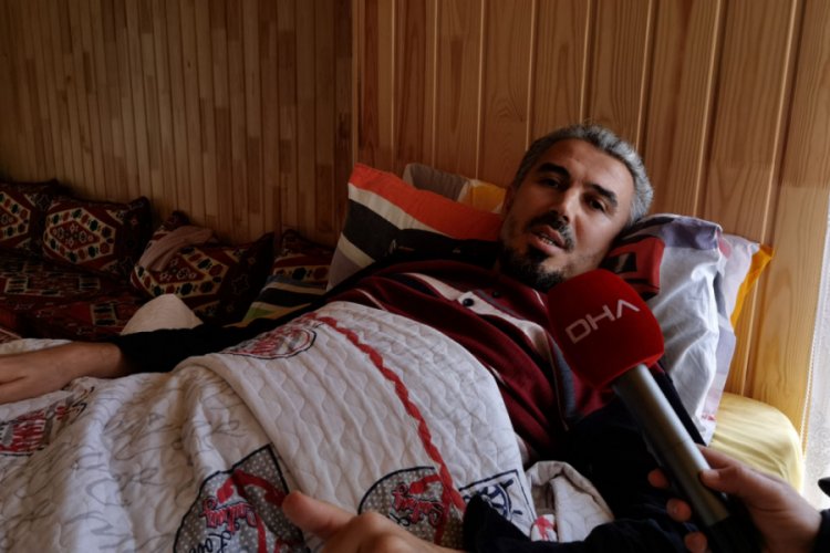 Bursa'da aynı aileden 1'i &ccedil;ocuk 3 kişinin &ouml;ld&uuml;ğ&uuml; kazadaki s&uuml;r&uuml;c&uuml;: Kazaya kırmızı ara&ccedil; neden oldu