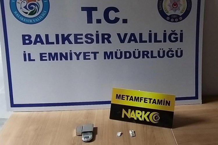 Balıkesir'de polisten uyuşturucu operasyonu