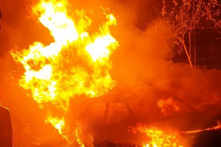 Silivri'de kundaklama ş&uuml;phesi! 1 g&ouml;zaltı