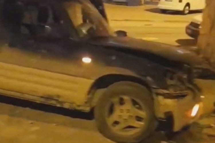 4 kişinin yaralandığı kazada lin&ccedil; girişimi