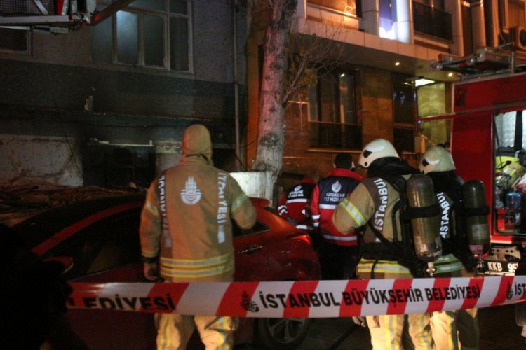 Bayrampaşa'da yangın: 1 kişi hayatını kaybetti