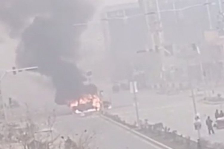 Afganistan'da kanlı pazar: En az 8 &ouml;l&uuml;