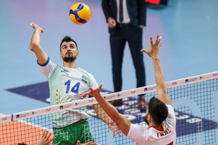 Bursa B&uuml;y&uuml;kşehir Belediyespor, Galatasaray'a kaybetti