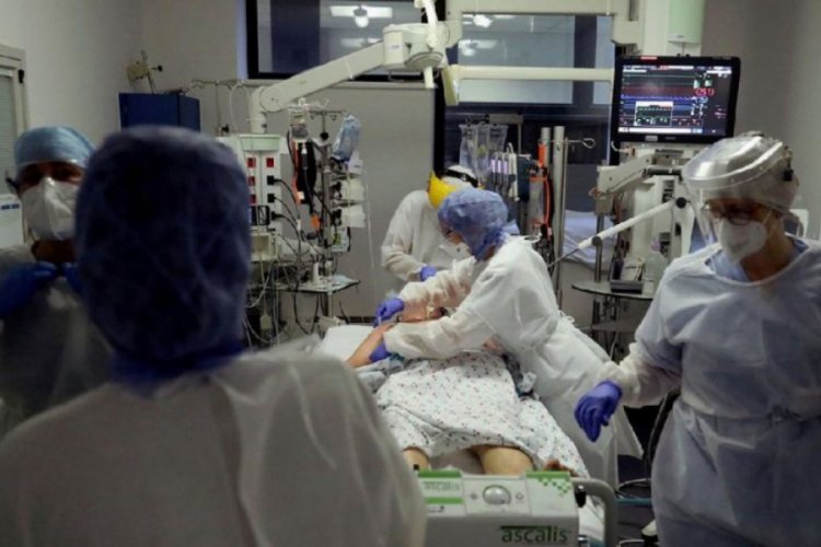 ABD'de 900 milyar dolarlık yardım paketi