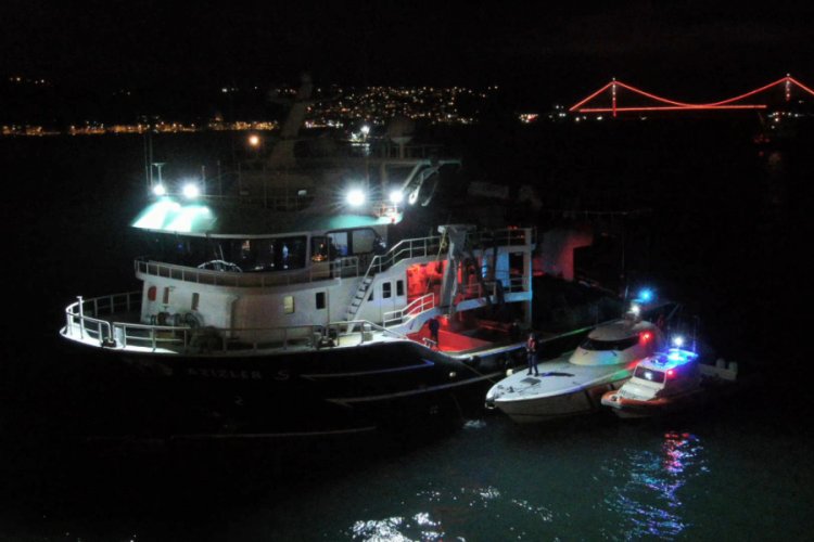 İstanbul Boğazı'ndaki balık&ccedil;ı tekneleri denetlendi