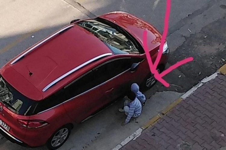 Polisi g&ouml;ren &ccedil;ocuklar &ccedil;il yavrusu gibi dağıldılar