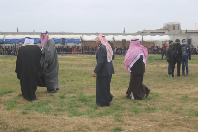 Suriye'deki aşiretler Azez'de toplandı