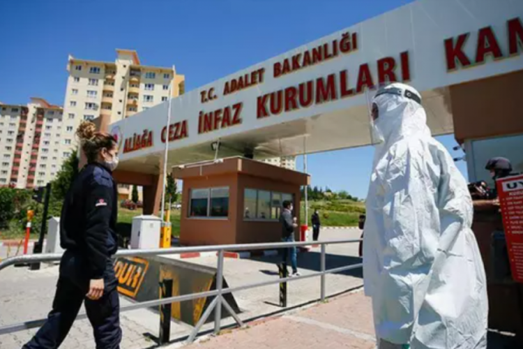 '&Ccedil;ıplak arama' iddialarına ilişkin a&ccedil;ıklama