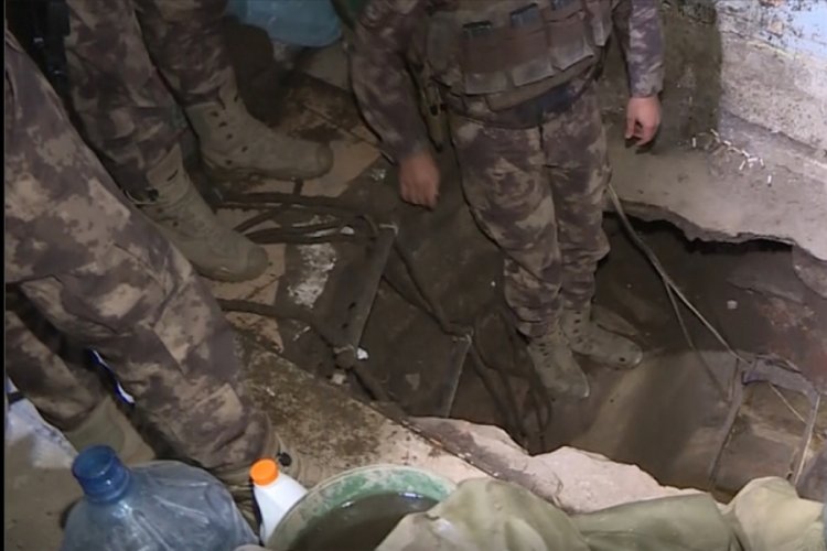 Uyuşturucu tacirleri 30 metrelik t&uuml;nel kazmış!
