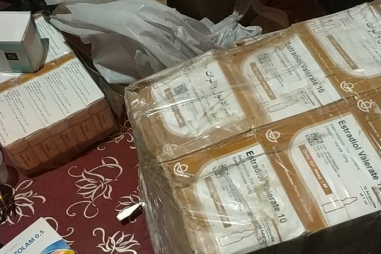 Yolcunun valizinden 12 bin uyuşturucu hap &ccedil;ıktı