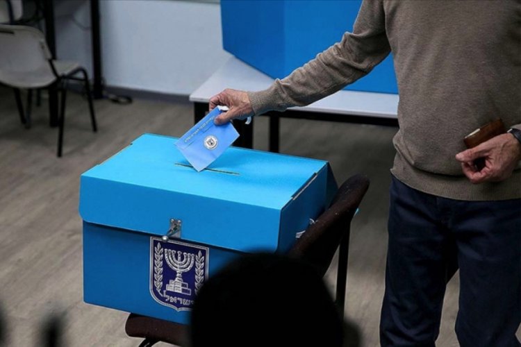 İsrail erken se&ccedil;ime bir adım daha yaklaştı