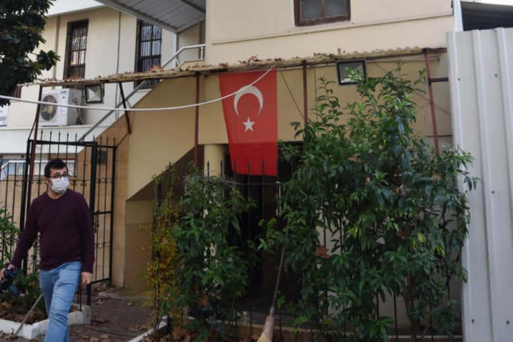 İmamın sahip &ccedil;ıktığı kişi caminin jenerat&ouml;r&uuml;n&uuml; &ccedil;aldı