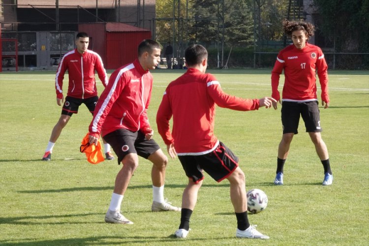 Gen&ccedil;lerbirliği'nde Demir Grup Sivasspor ma&ccedil;ı hazırlıkları