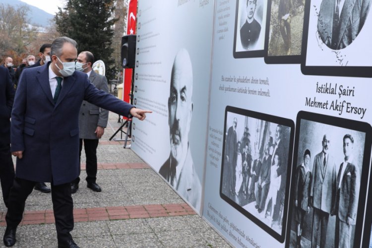 Mehmet &Acirc;kif Ersoy Bursa'da anıldı