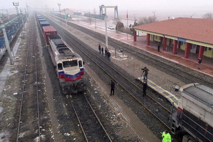 &Ccedil;in'e giden ihracat treni Sivas'a ulaştı