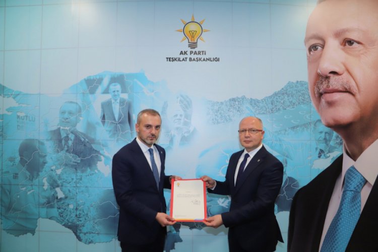 AK Parti Bursa'nın yeni il başkanından dikkat &ccedil;eken mesajlar!