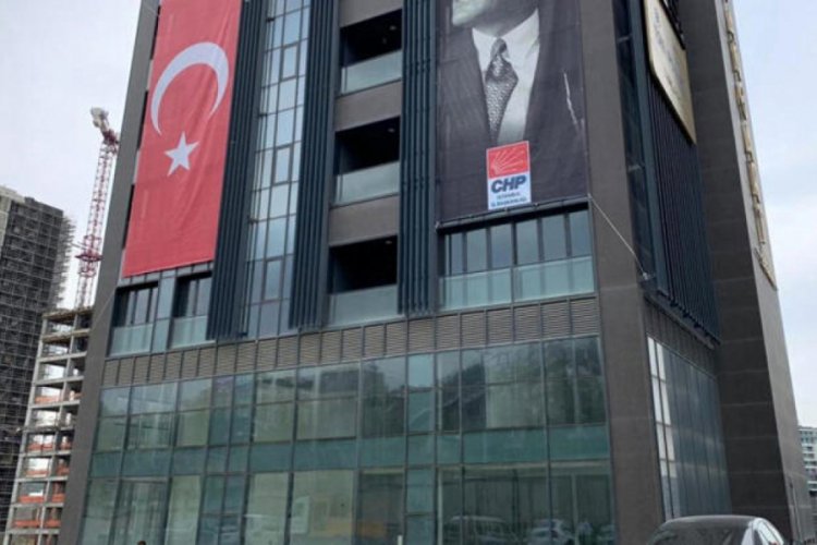 CHP İstanbul İl Başkanlığı binasındaki izinsiz &ccedil;alışma durduruldu
