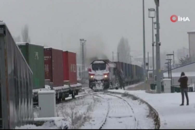 Türkiye'den Çin'e gidecek ikinci ihracat treni Kars'ta