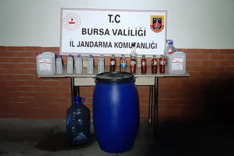 Bursa Mudanya'da 123 litre sahte içki ele geçirildi