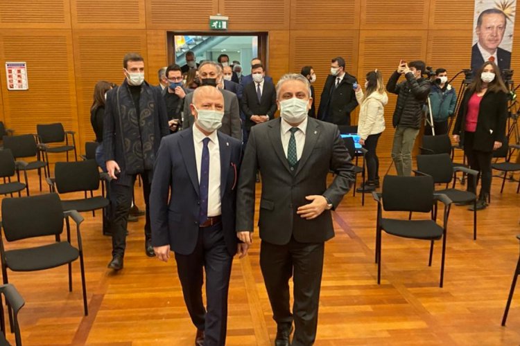 AK Parti Bursa'da devir teslim töreni
