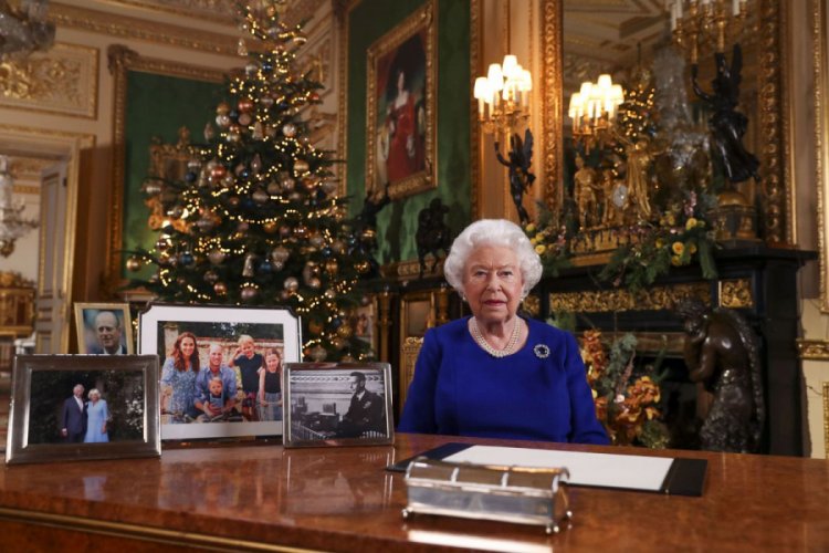 Kraliçe Elizabeth Noel'de kendini izole edecek