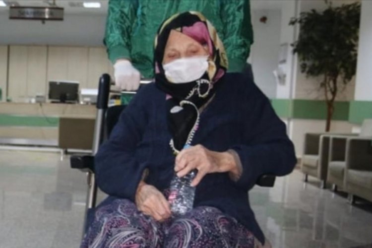Samsun'da 100 yaşındaki kadın Kovid-19'u yendi