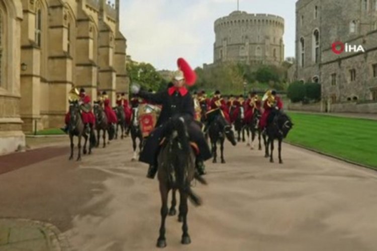 İngiltere Kraliçesi II. Elizabeth'ten Noel kutlamasında Covid-19 vurgusu