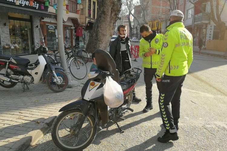 Bursa'da çalıntı motosikletle ekmek almaya gidince yakalandı