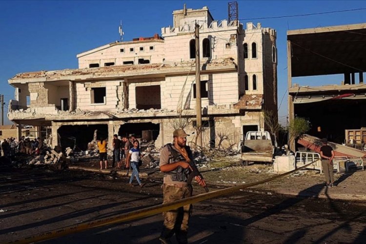 Suriye'nin kuzeyindeki Azez'de bombalı terör saldırılarında 2 sivil yaralandı
