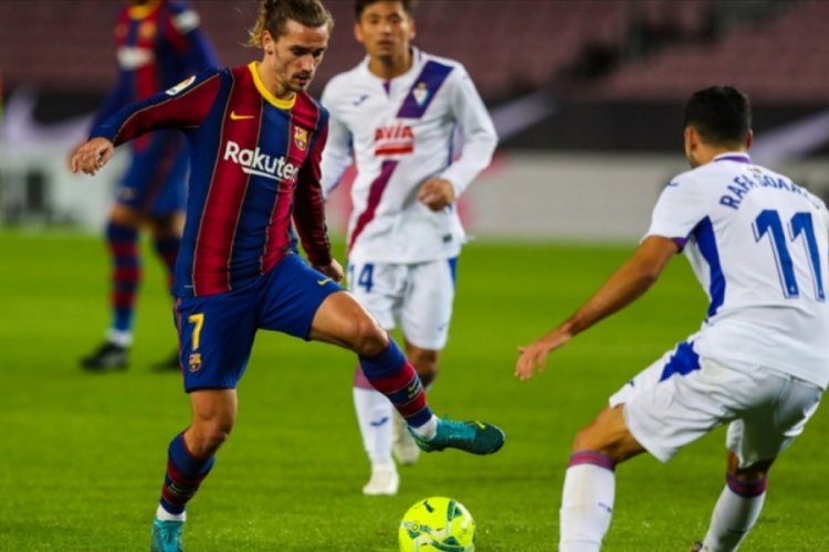 Messi'siz Barcelona sahasında Eibar'la 1-1 berabere kaldı