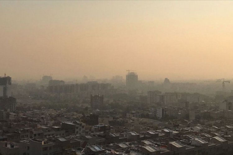 Tahran'da hava kirliliği riskli seviyede