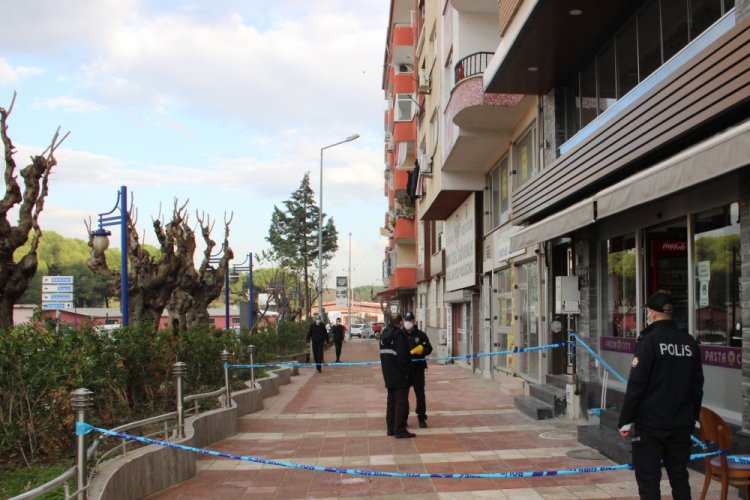 19 yaşındaki gen&ccedil; balkondan d&uuml;şerek &ouml;ld&uuml;