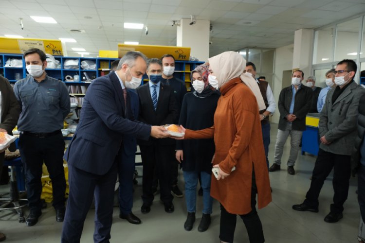 Bursa'da PTT çalışanlarına vitamin desteği