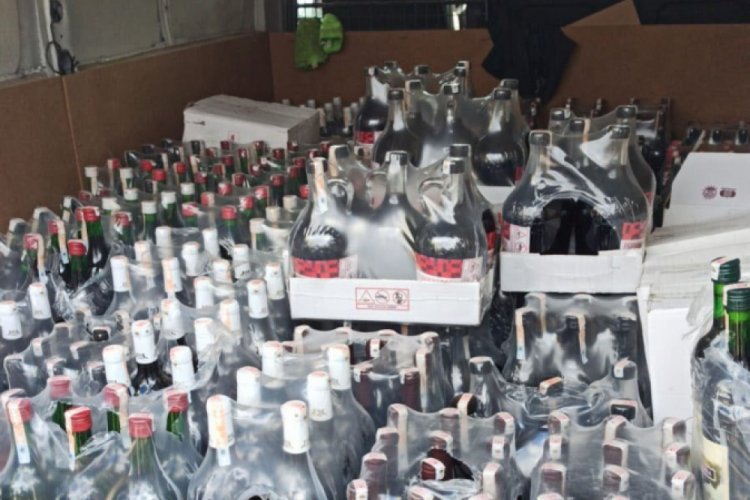 Bursa'da 720 şişe içkiye jandarma el koydu