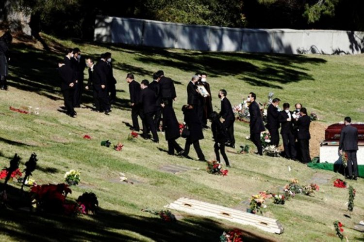 Salgının arttığı Kaliforniya'da cenaze evlerinde yer kalmadı