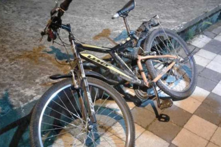 Bursa'da bir sitenin bahçesinden bisiklet çalındı
