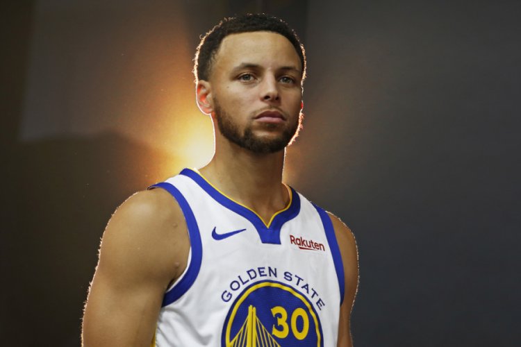 NBA'de Stephen Curry 62 sayıyla kariyer rekoru kırdı