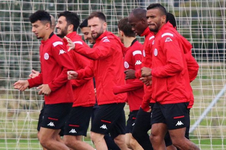 Antalyaspor, Fatih Karagümrük maçına eksik hazırlanıyor!
