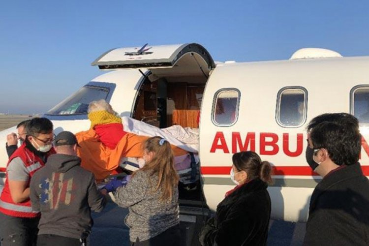 Türk halk bilimci İlhan Başgöz, ambulans uçakla Türkiye'ye gönderildi