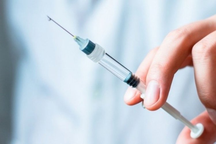 İtalya'da Kovid-19 aşısı olanların sayısı 150 bini geçti