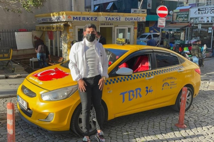 İstanbul'da taksici, bulduğu cüzdanı iade etti