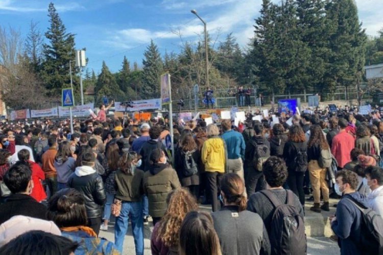 Boğaziçi Üniversitesi'nde 17 kişiye gözaltı