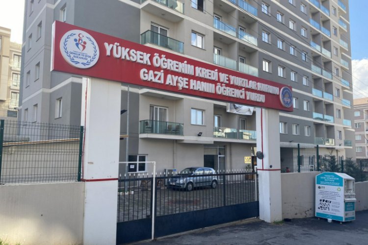 İngiltere'den gelenlere İzmir'de yurtta karantina