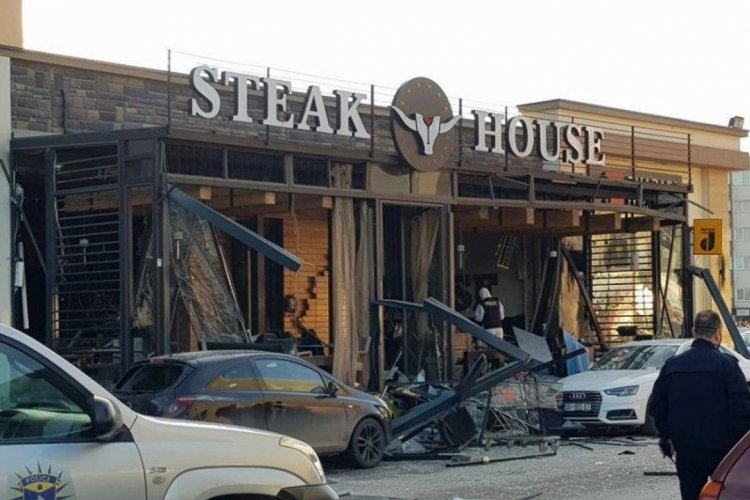 Kosova'da restoranda patlama: 41 yaralı