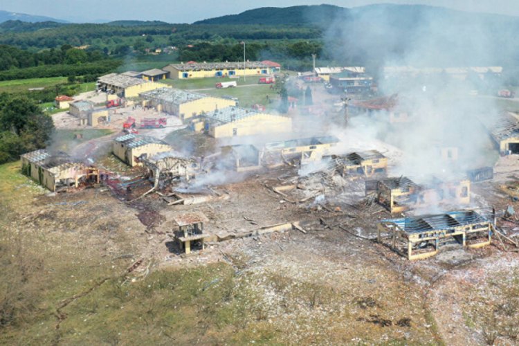 Sakarya'daki havai fişek fabrikası davası ertelendi