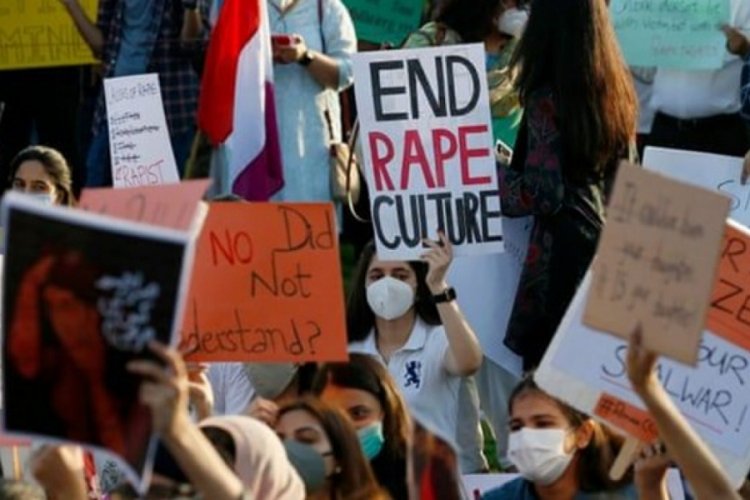 Pakistan'da kadın hakları için tarihi karar: Bekaret testi yasaklandı
