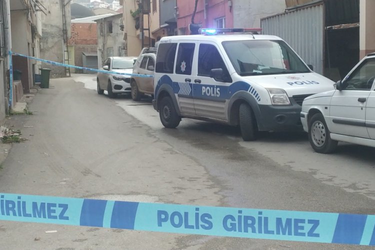 Bursa'da 80 yaşındaki baba tartıştığı oğlunu bacağından vurdu