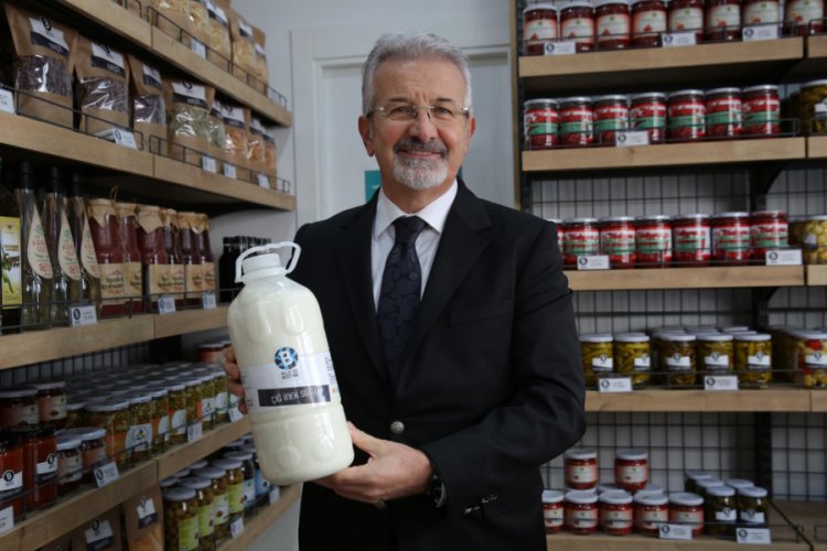 Bursa Nilüfer'de doğal sütün litresi 5 TL