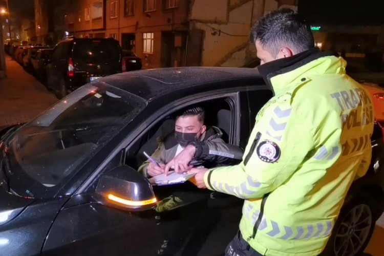 Bursa'da sokağa çıkma kısıtlamasında 'eş ziyareti' mazeret kabul edilmedi, ceza yedi